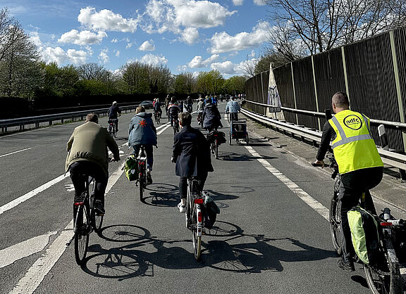 Fahrraddemo gegen die Fliegerhorststraße in Oldenburg